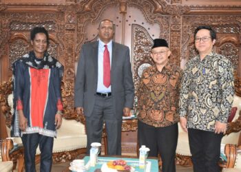 The Ambassador of Kenya to Indonesia and Muhammadiyah Discuss Collaboration in Providing Scholarships and Water Wells