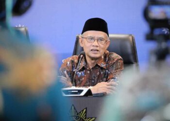According to Muhammadiyah, Why is Hisab the Proper Method to Determine the Beginning of the Month?
