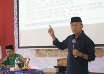 Shifting Paradigm: The Industrialization of Education and Teachers as Laborers