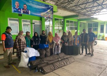 PWA West Java Prioritizes Women’s Needs in Sumedang Relief Efforts