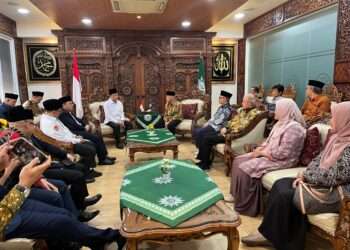 Minister of Religious Affairs Promotes “Curriculum of Love” during Muhammadiyah Visit