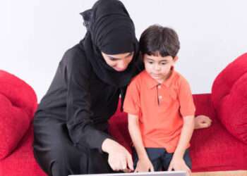 Strengthening Family Bonds amid Digital Challenges