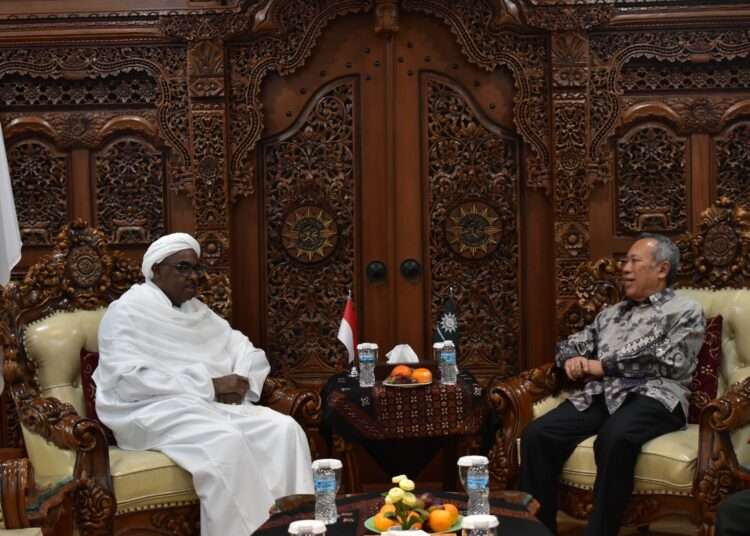 OIC Commends Muhammadiyah for Its Global and Humanitarian Contributions