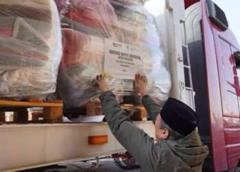Winter Blankets for Palestinian Refugees: Lazismu Inspects Manufacturers in Egypt