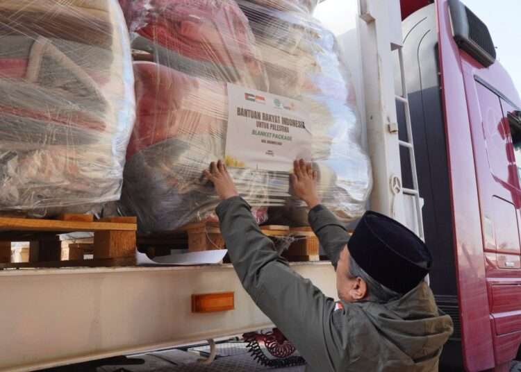 Winter Blankets for Palestinian Refugees: Lazismu Inspects Manufacturers in Egypt