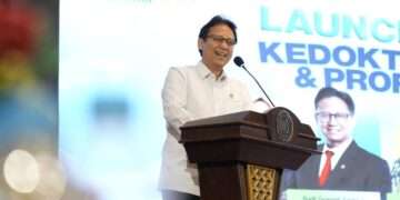 Indonesian Health Minister Praises Muhammadiyah Volunteers for Disaster Response