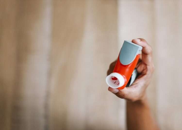 Is It Permissible to Use an Inhaler While Fasting? Here Is the Legal Explanation