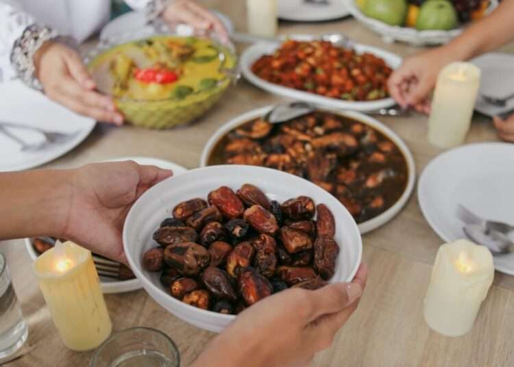 Long-Unpaid Fasting Due to Illness: Should it be Made Up or Replaced with Fidyah?