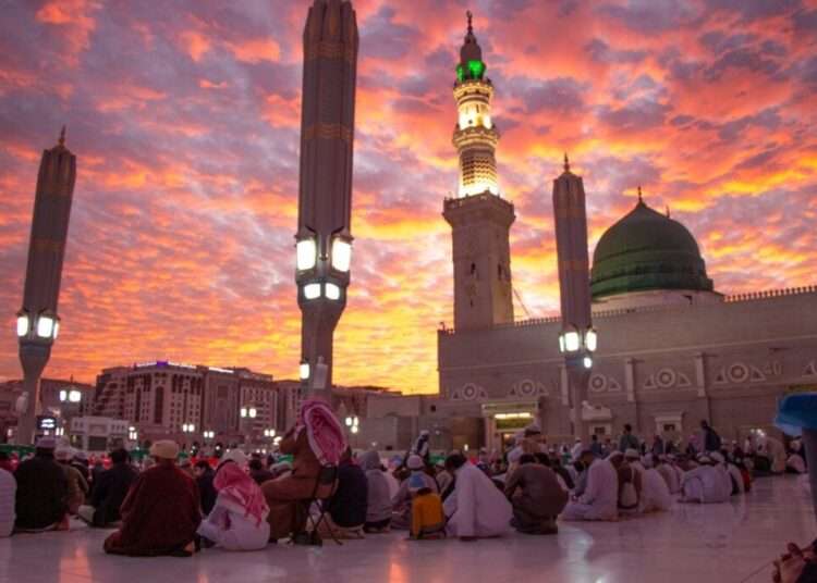 Al-Nabawi Mosque and Muhammadiyah: Tarawih Returns to the Practice of the Prophet