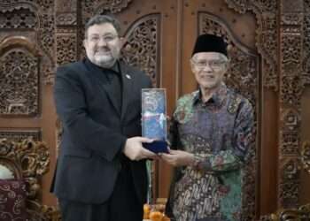Iranian Ambassador Visits Muhammadiyah, Highlights Humanitarian Crisis and Hopes for Peace