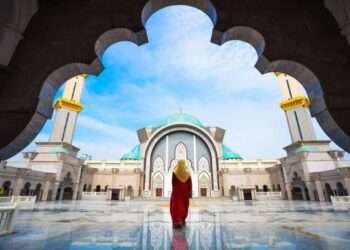 Learning from the Remarkable Women of the Prophet’s Era