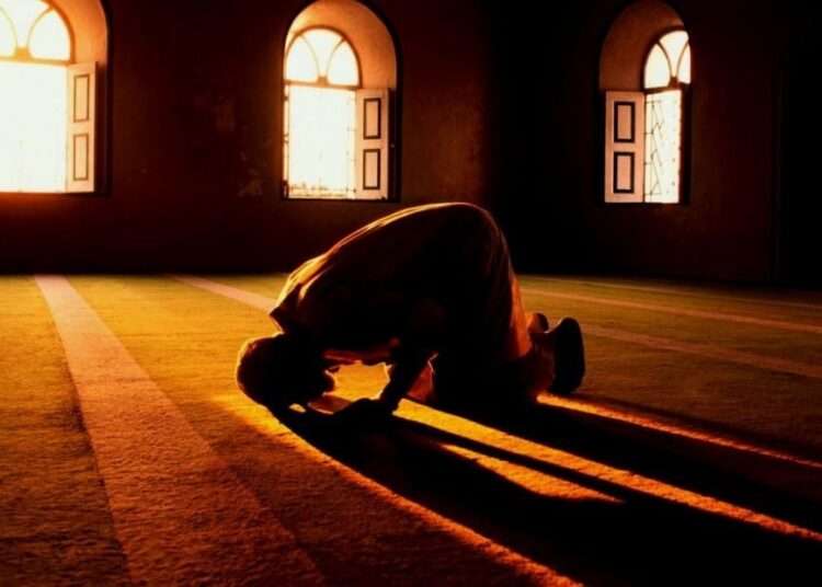 Can You Pray While Reading from a Mushaf?