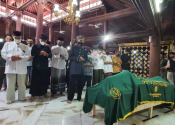Two Versions of the Funeral Prayer According to Muhammadiyah