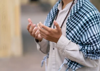 Is There a Sermon in the Salat Istiqsa?