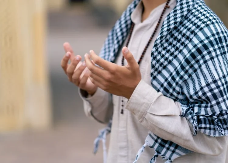 Is There a Sermon in the Salat Istiqsa?