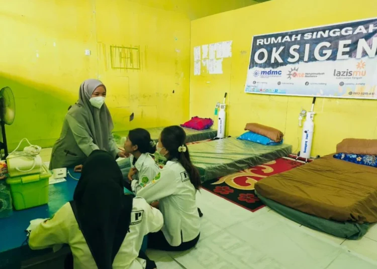 As Kalimantan Wildfires Worsened, Muhammadiyah Oxygen House Serves Dozens in Central Kalimantan